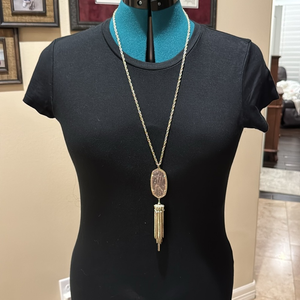 Kendra Scott Rayne Necklace in Rose Quartz
